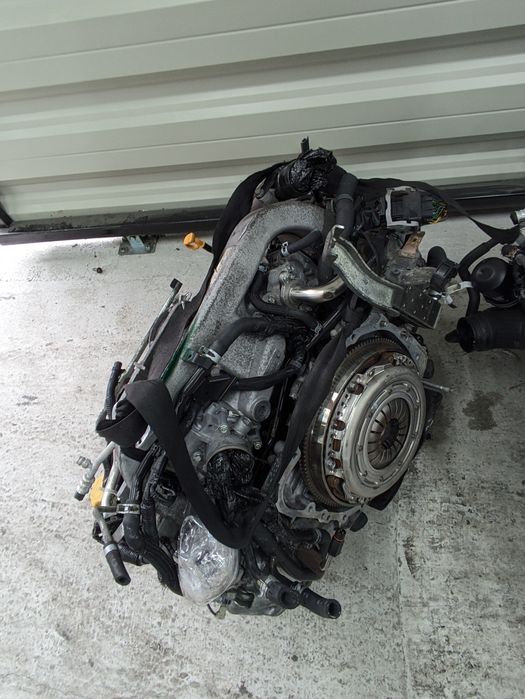 Двигун двигатель мотор Subaru forester outback legacy imрreza ee20