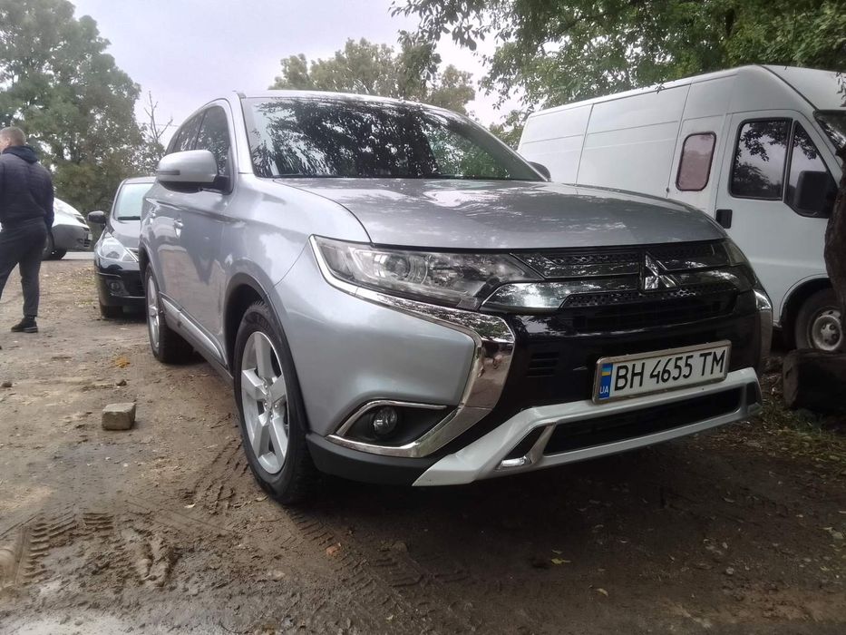 Продам Mitsubishi Outlander 2017 г.