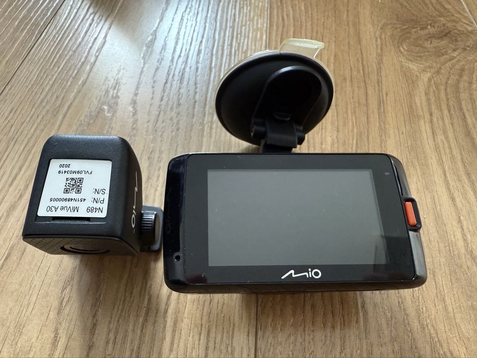 Wideorejestrator Mio MiVue dual 798d + A30 przód i tył / kamera samochodowa/rejestrator jazdy