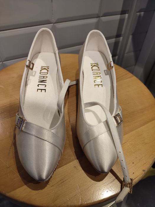 Туфлі для стандарту 24 см