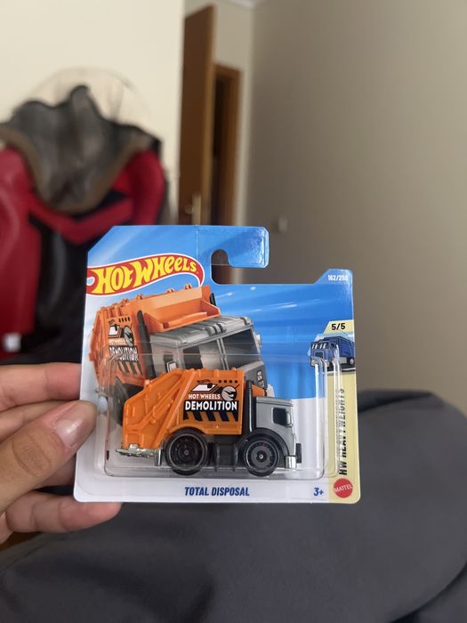 Carrinhos para troca ou venda