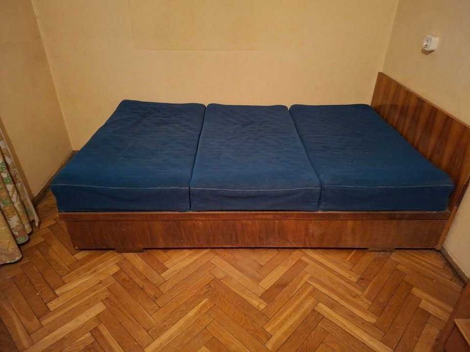 Ogłoszenie – tapczan / łóżko małżeńskie PRL