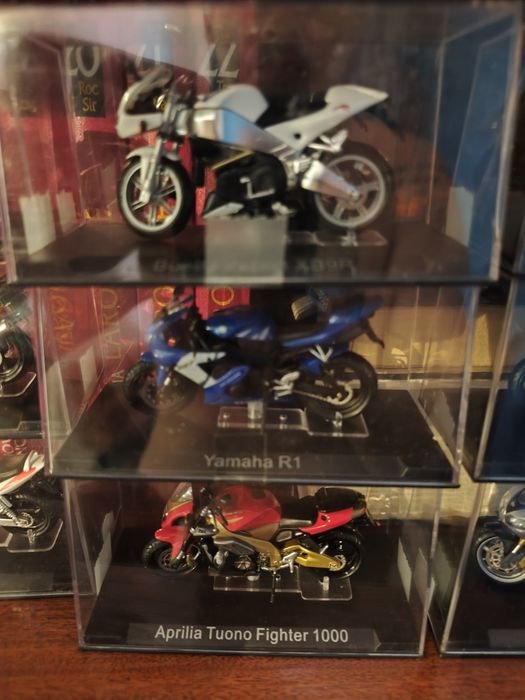 Coleção Motos 1:18 - 36 miniaturas