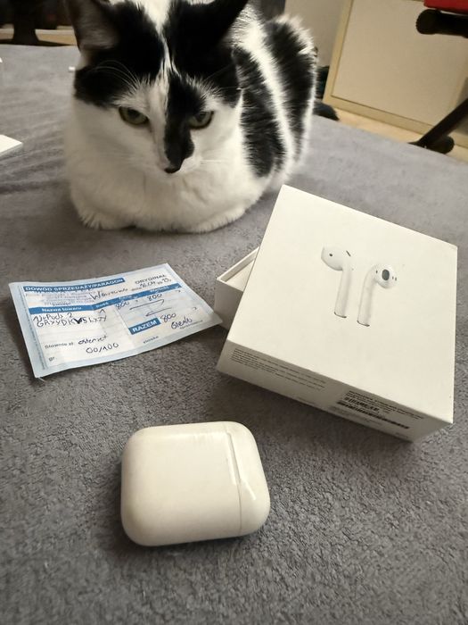 Air pods Apple 2 with Case