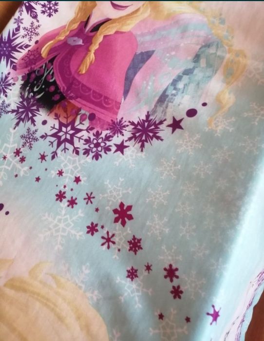 2 pościele dziecięce 140x200 (Kraina lodu i Ksiezniczki)