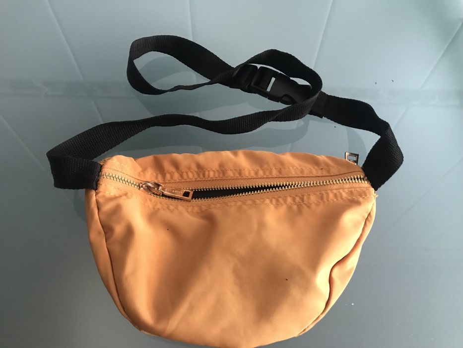 Bolsa oval Pull&Bear