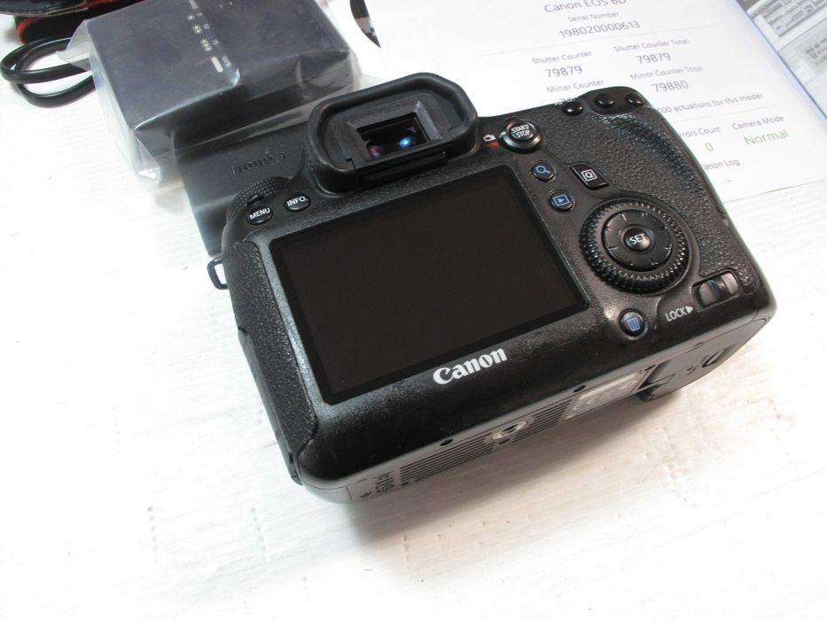 Canon 6D bom estado geral só 78 mil disparos - Ver fotos