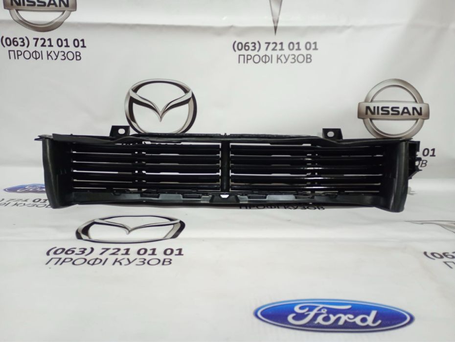 Кронштейн решітки Mazda CX5 2018–2025 кронштейн Мазда CX5