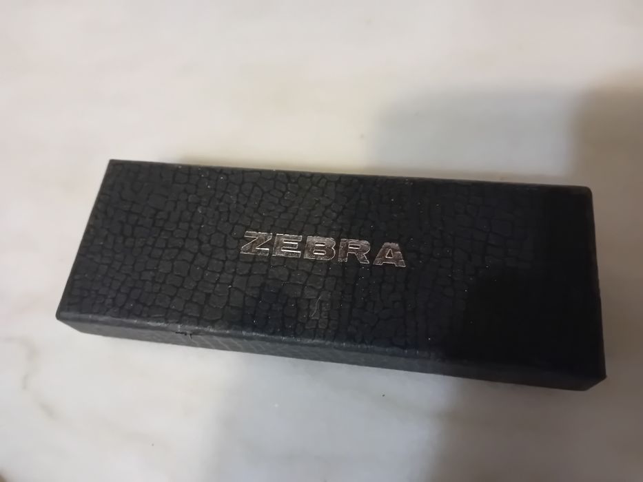 Caneta Telescópica  com Estojo Zebra Nova