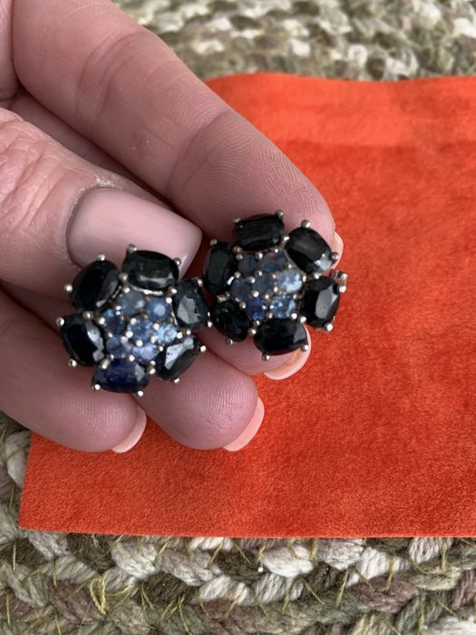 Срібло з натуральними сапфірами