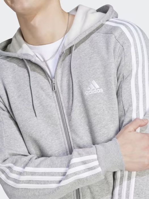 Костюм спортивный Adidas  на флисе р S смотрите замеры