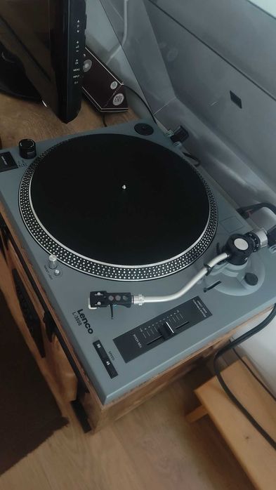 Leitor de Vinil ( Lenco L-3808 )