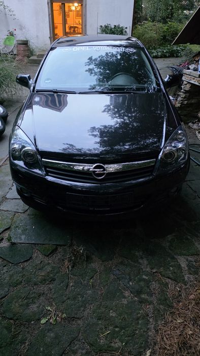 Opel Astra gtc 1.4 benz ksenony sprowadzony z Niemiec