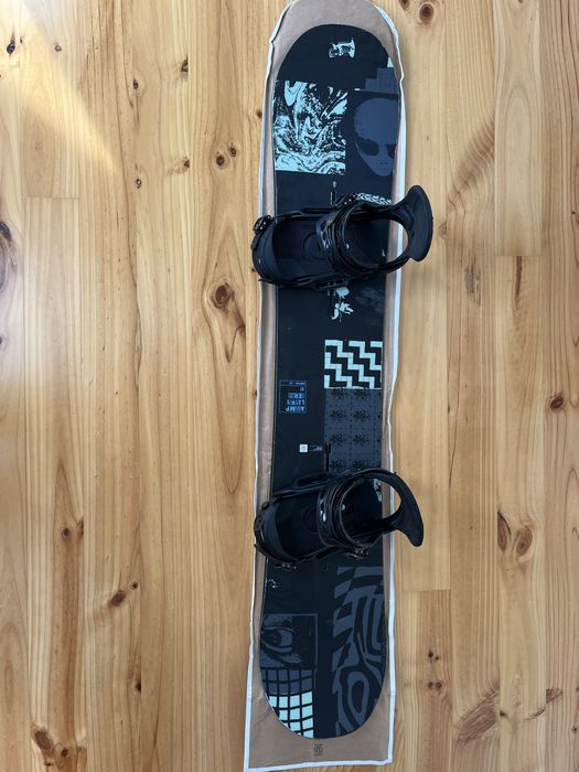 Prancha snowboard + fixações Burton