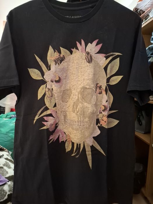 T Shirt Pull and Bear Caveira