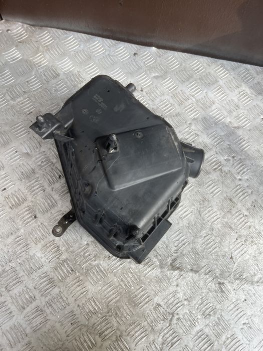 Jeep compass и 2.0 бензин корпус фильтра 511585