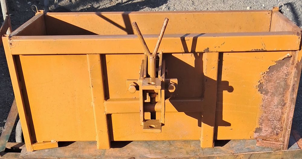 Caixa de carga ou gamela para pasquali