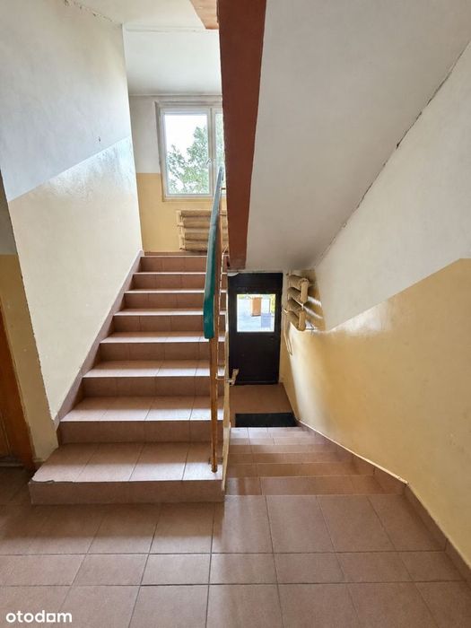 po remoncie/ jasna kuchnia/loggia