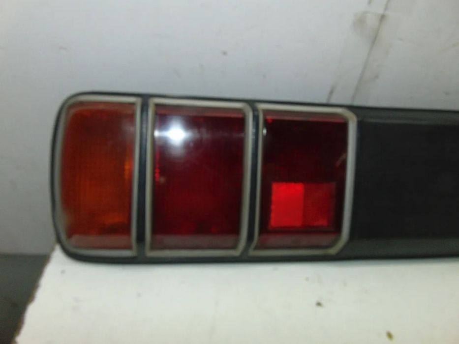 Mazda 818 farolins " nova de stock antigo