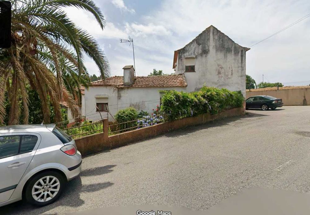 casa antiga com terreno, perto do pingo doce  em santa maria da feira