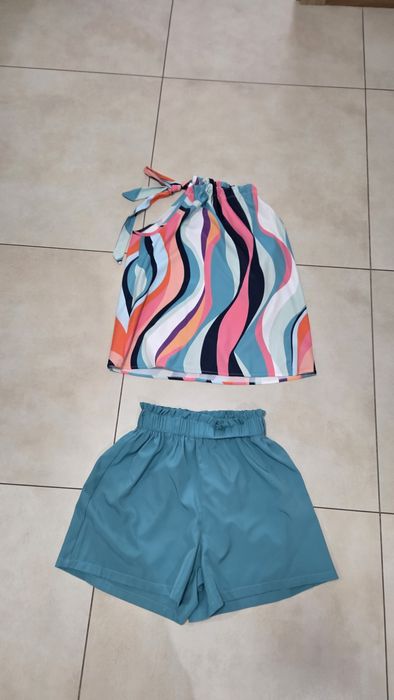 Komplet z spodenkami Rozmiar S