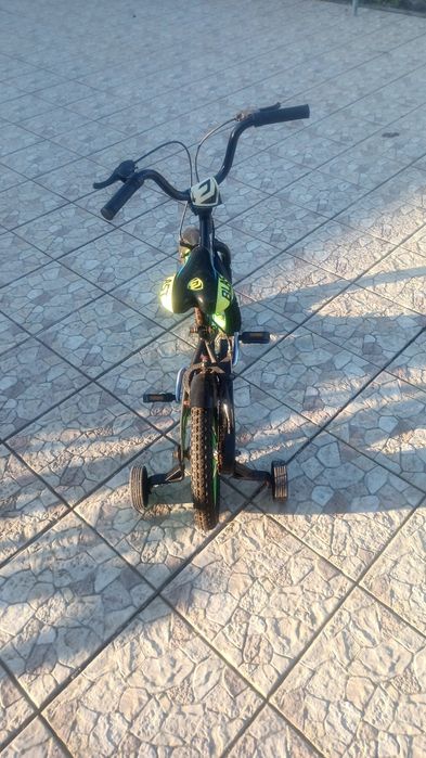 Bicicleta roda 14 muito bom estado