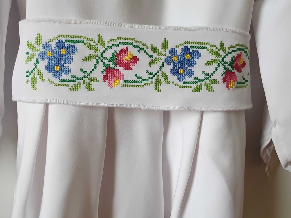 Вишете плаття на 3 рочки