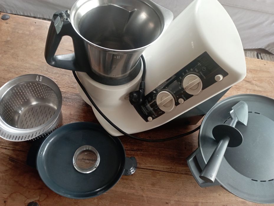 Thermomix TM21 + Varoma