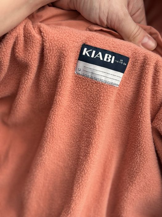 Курточка для дівчинки 110 см