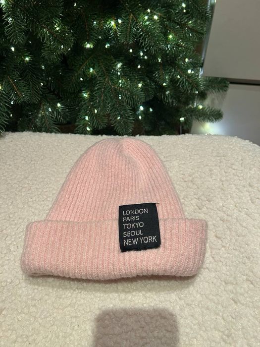 Шапка женская розовая