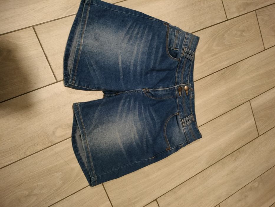 Szorty jeansowe damskie