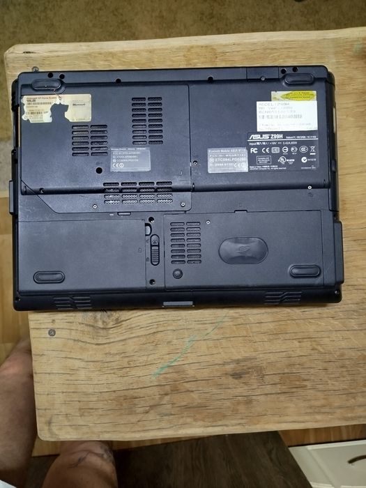 Ноутбук  Асус z99 працюючий повільно