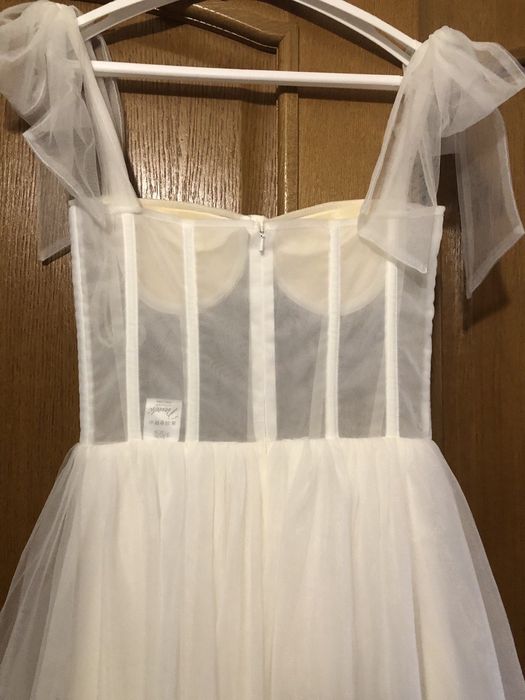 Сукня весільна ,випускна