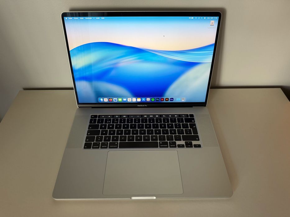 Apple MacBook Pro 16" / 16 GB RAM / 512 GB SSD (Excelente Estado)