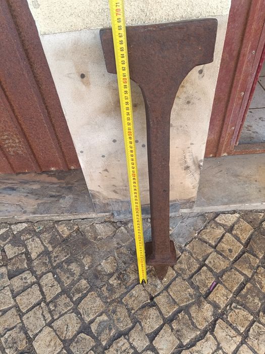 Bigorna 28kg antiga