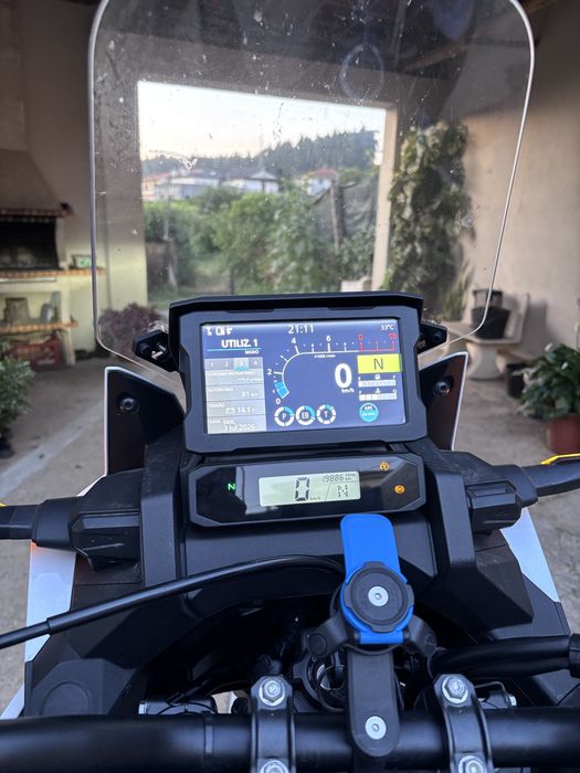 Honda Africa Twin 1100 Tricolor