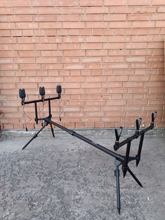 Акція.Набір.Род под Fising Roi на три удилища. Повний комплект