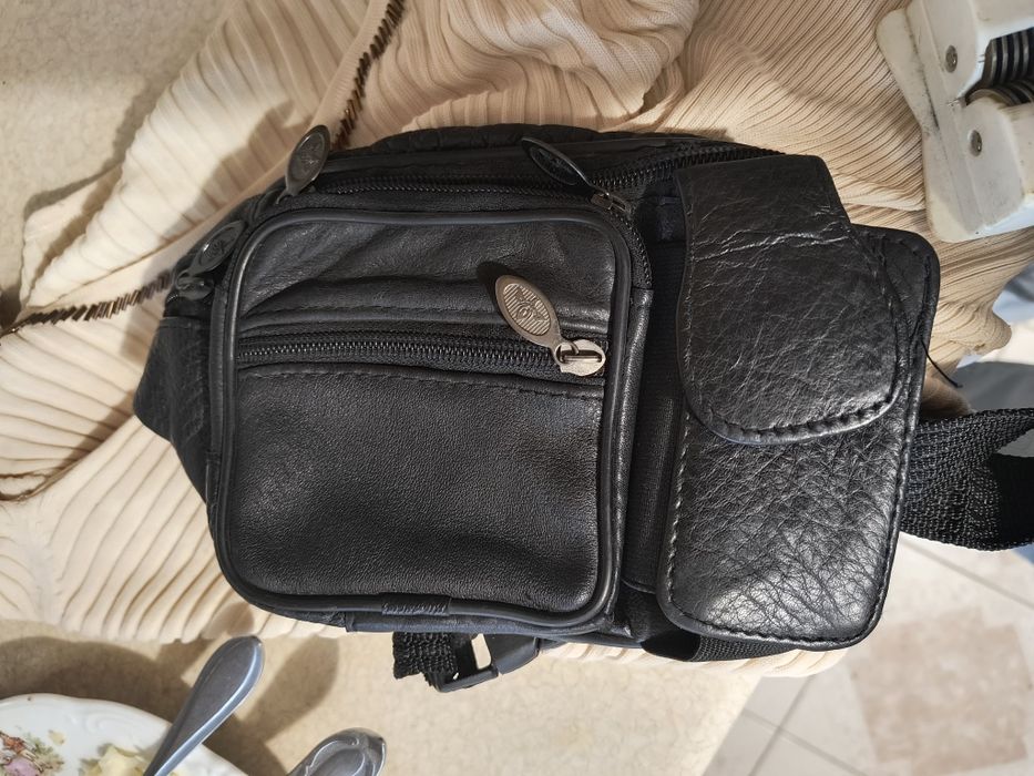 Saszetka nerka skurzana