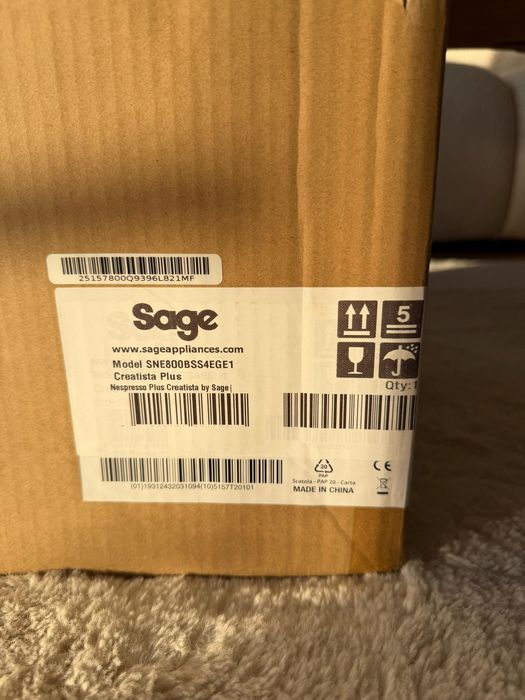 Ekspres Kapsułkowy Sage Nespresso Creatista Plus SNE800BSS 1.5L srebro