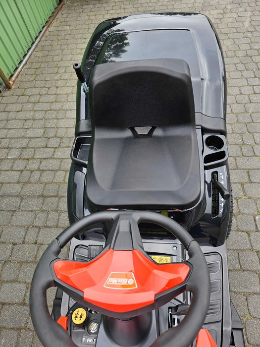 Traktorek ogrodowy 14,5KM OleoMac 86 cm 432cc - AUTOMAT
