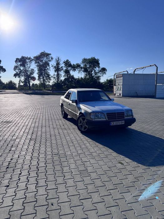 Продам мерседес 124