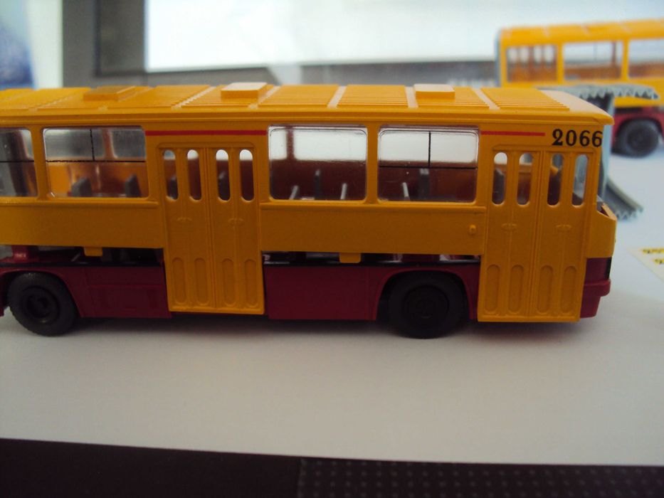 kolejka model autobusu  Ikarus 280 skala 1/87 cena z przesyłką
