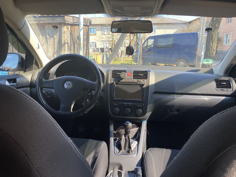 Гольф 5 в хорошому стані