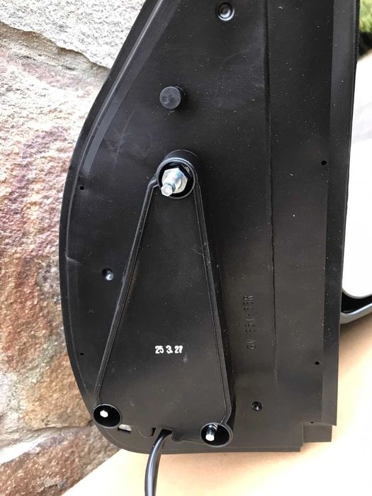 Дзеркало зеркало Nissan Navara D40 (05-16)