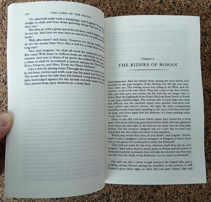 Livro - The Two Towers (J.R.R. Tolkien)
