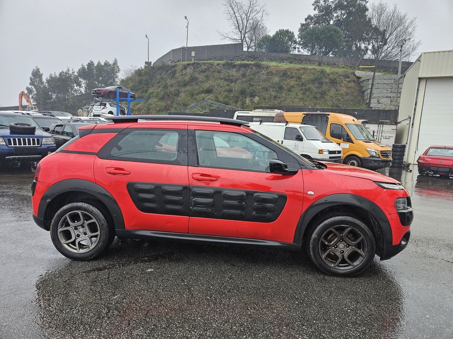 Citroën C4 Cactus 1.6 HDi de 2015 para peças