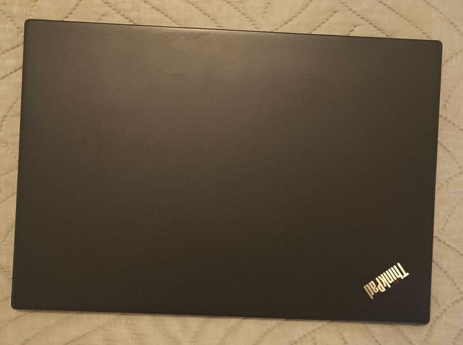 Lenovo ThinkPad T490s | i7 | 32GB RAM | 512GB SSD | Para Reparação