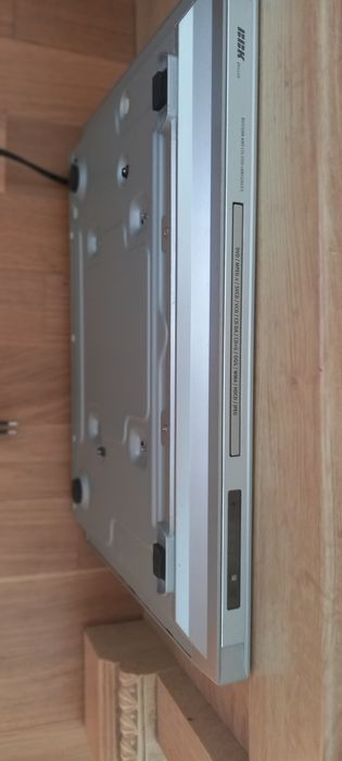 Продам видеоплеер ВВК