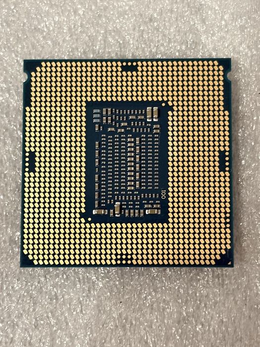 Intel Core i7-8700 — 6 rdzeni / 12 wątków — LGA1151