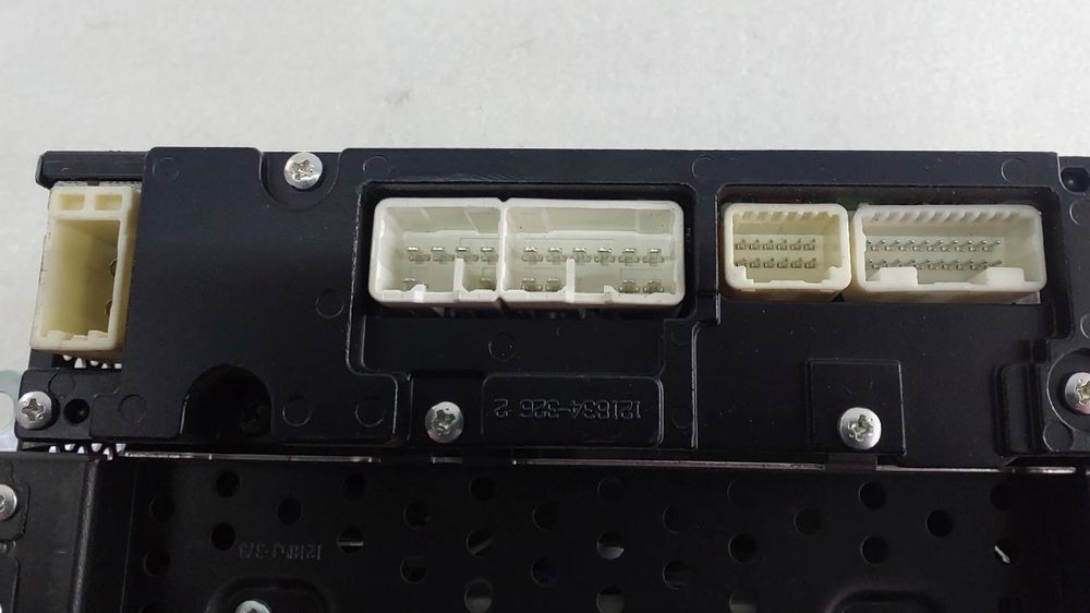Rádio / auto-rádio TOYOTA Auris Hatchback (_E15_)